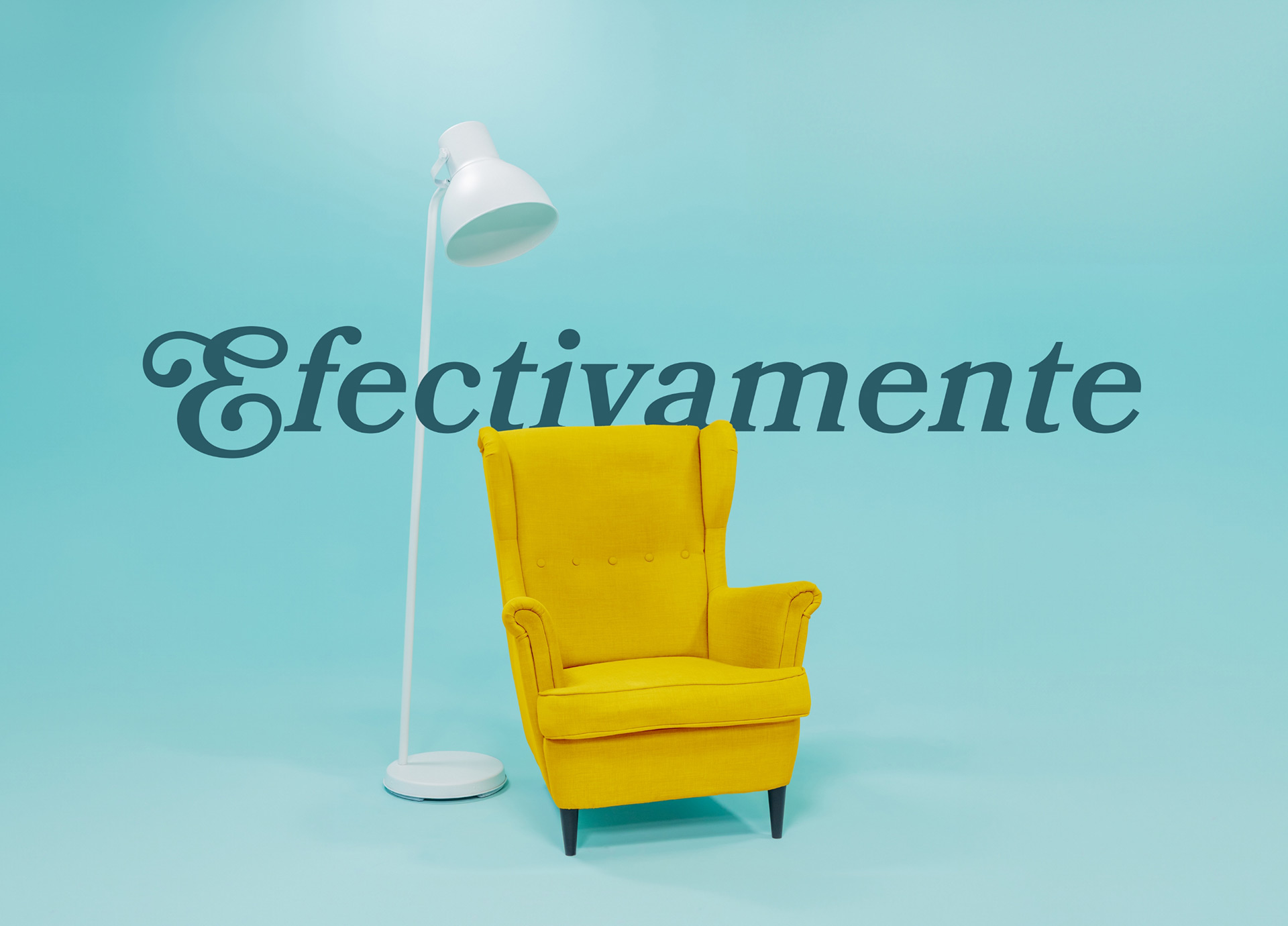 Imagen Carrusel - Proyecto Efectivamente - sillón amarillo y lámpara